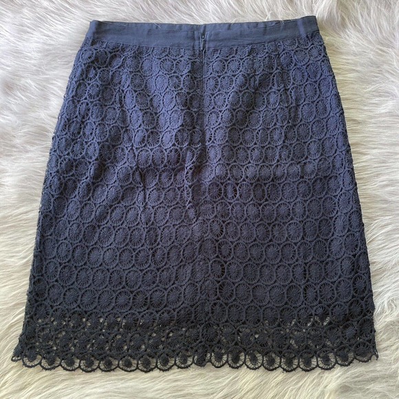 Ann Taylor Loft Sz 6 Womens Navy Blue Crochet Eyelet Skirt Knee Length Lined - Picture 7 of 11